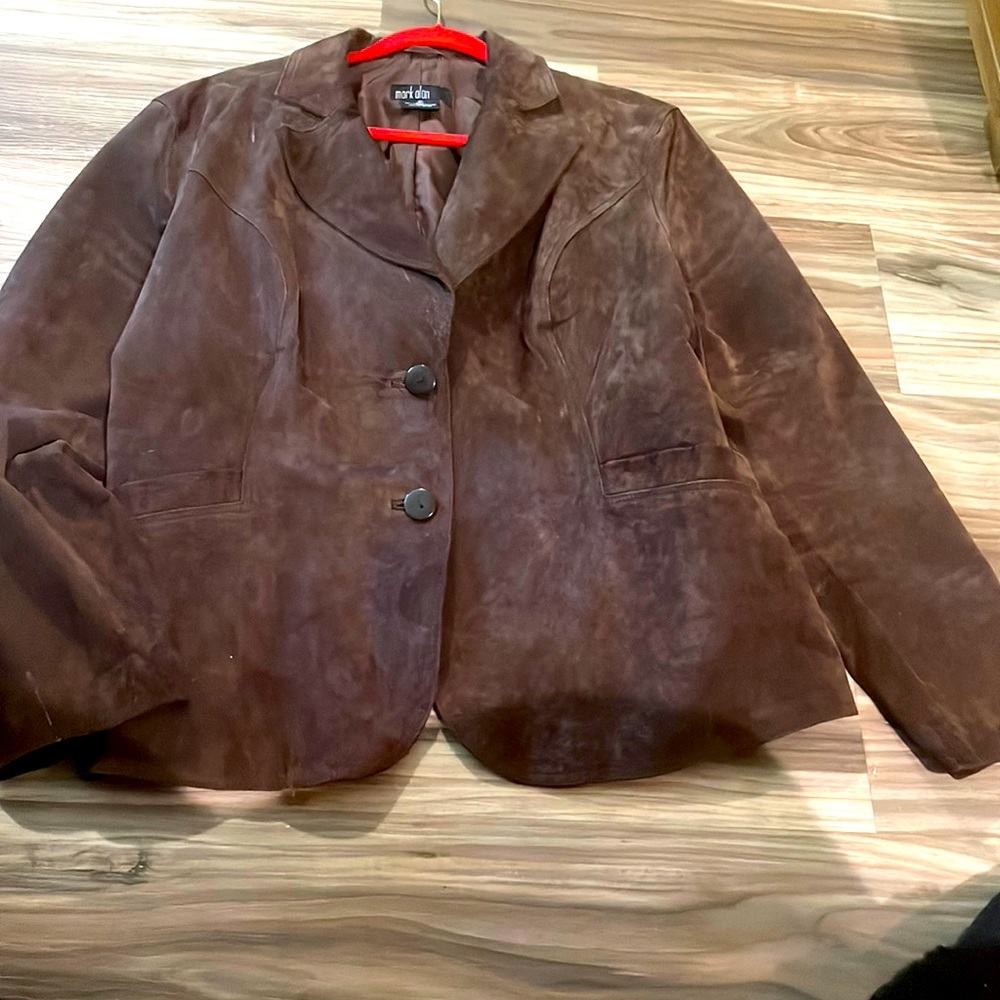 Brown suede jacket. Size 3x, but it is more of a 2x